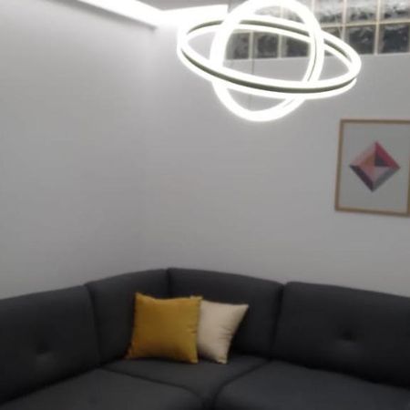 2A Near Blloku Area Apartment 地拉那 外观 照片